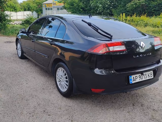 Renault Laguna - фото 3