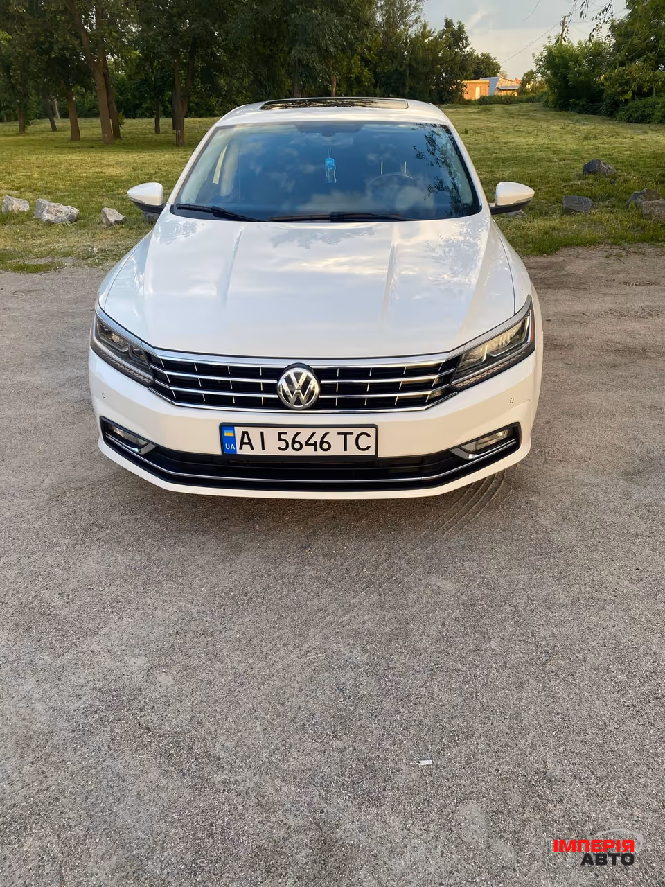 Volkswagen Passat - фото 5