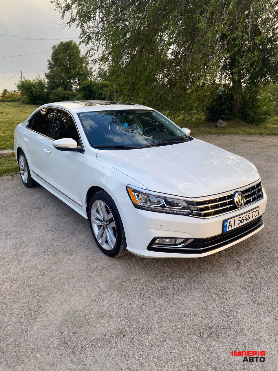 Volkswagen Passat - фото 1