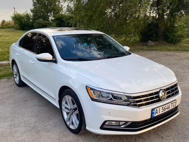 Volkswagen Passat - фото 1
