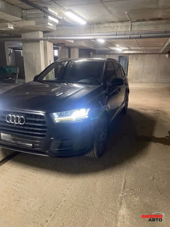 Audi Q7 - фото 2