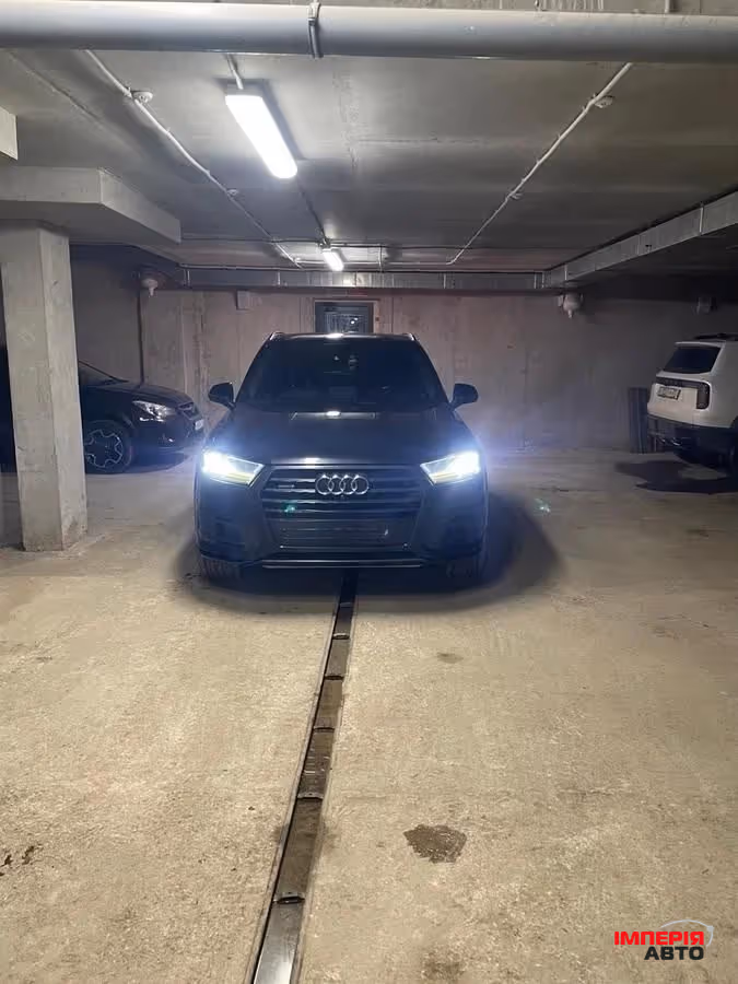 Audi Q7 - фото 4