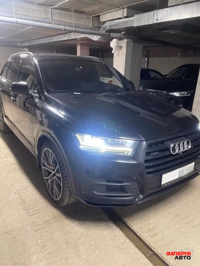 Audi Q7 - фото 3