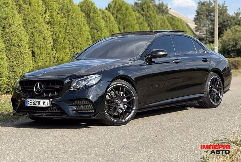 Mercedes-Benz E-Класс AMG - фото 1