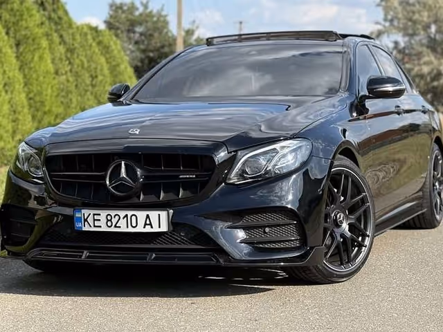 Mercedes-Benz E-Класс AMG - фото 3