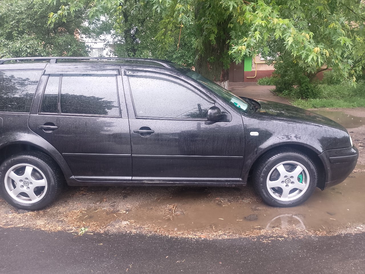 Volkswagen Golf - фото 2