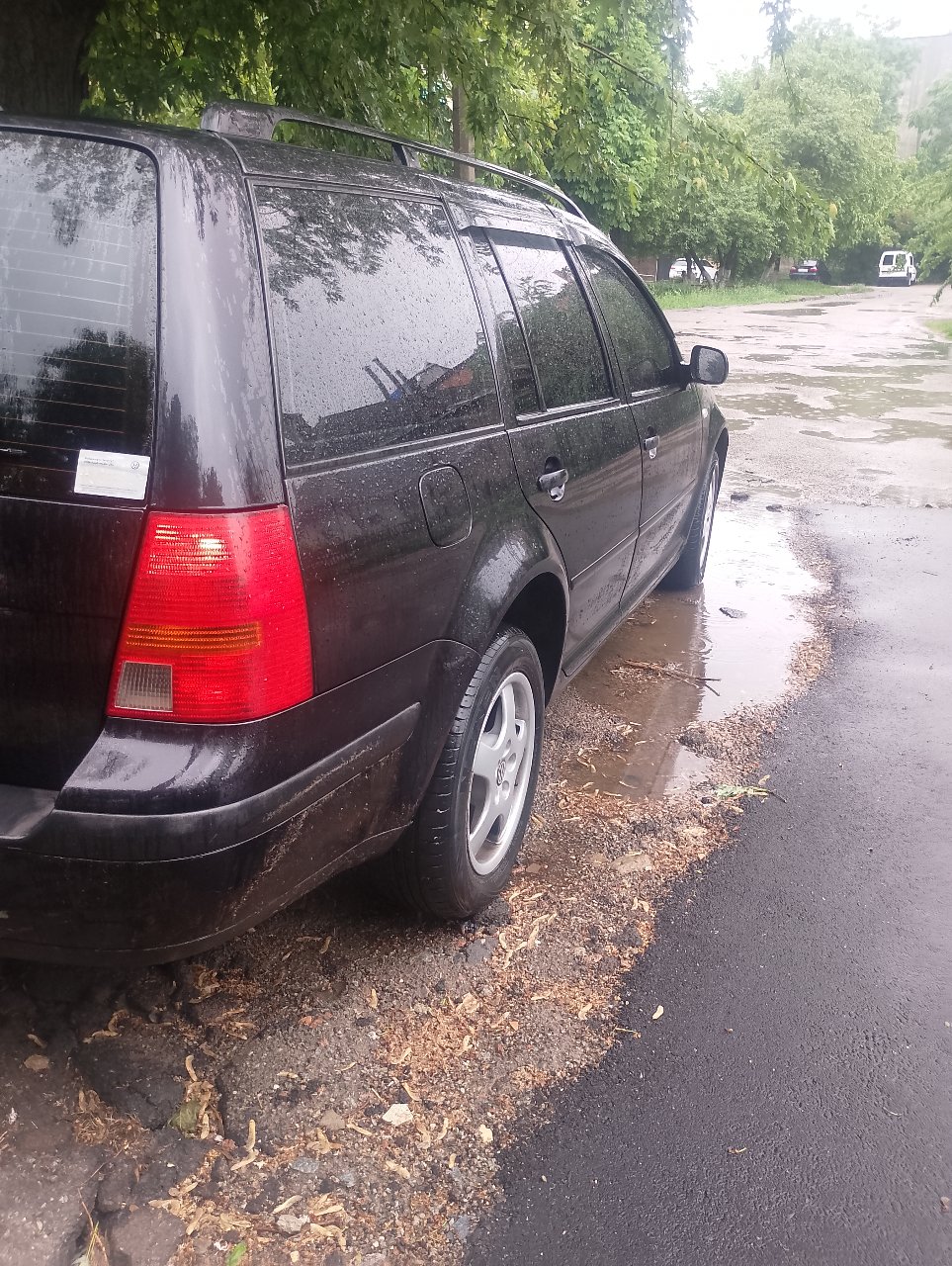 Volkswagen Golf - фото 11