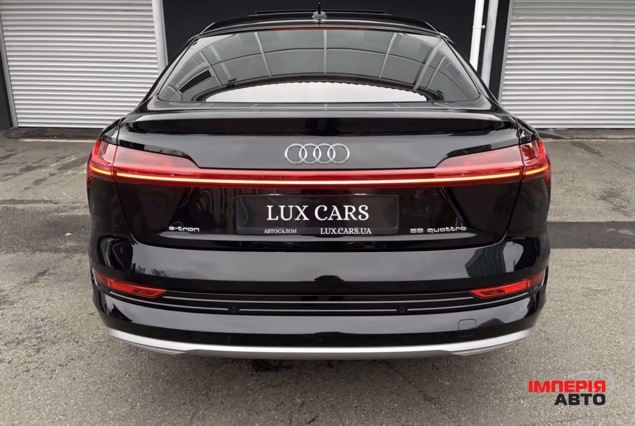 Audi e-tron Sportback - фото 8