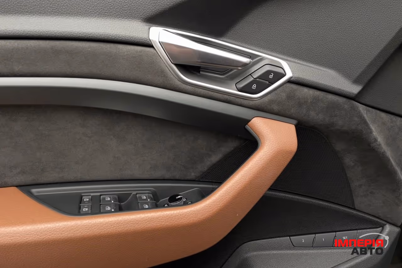 Audi e-tron Sportback - фото 13