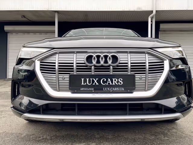 Audi e-tron Sportback - фото 2