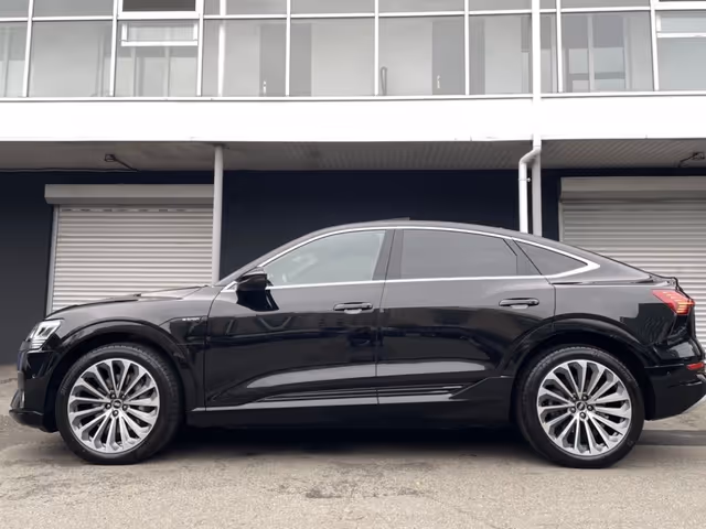 Audi e-tron Sportback - фото 4