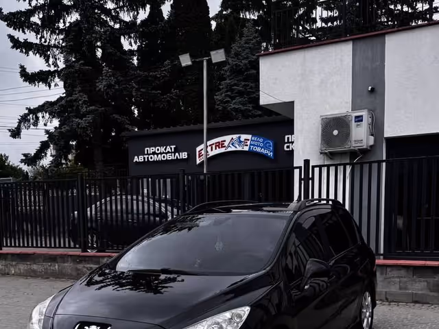 Peugeot 308 - фото 1