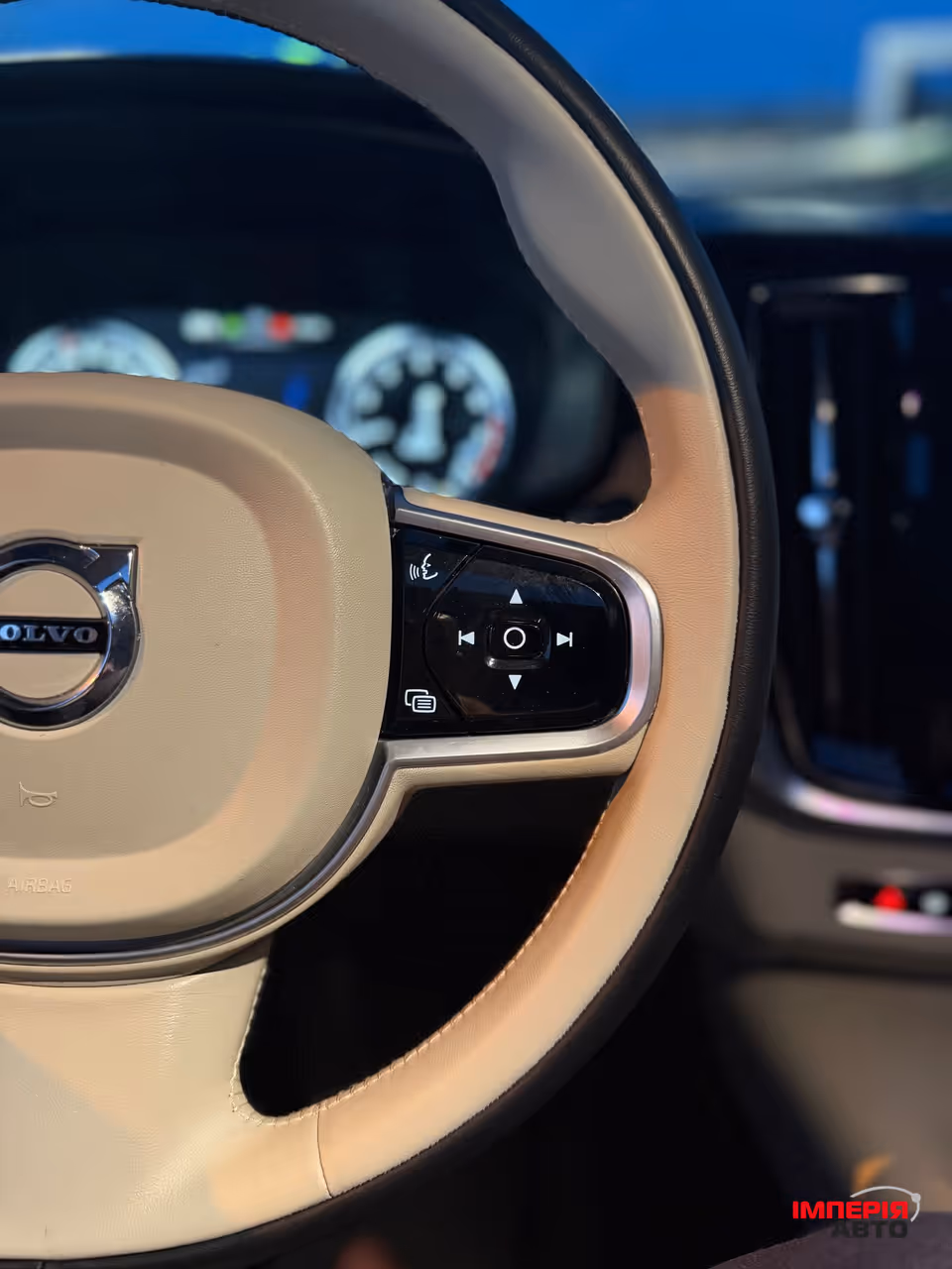 Volvo S90 - фото 15