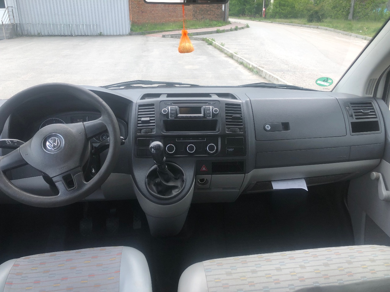 Volkswagen Transporter - фото 2