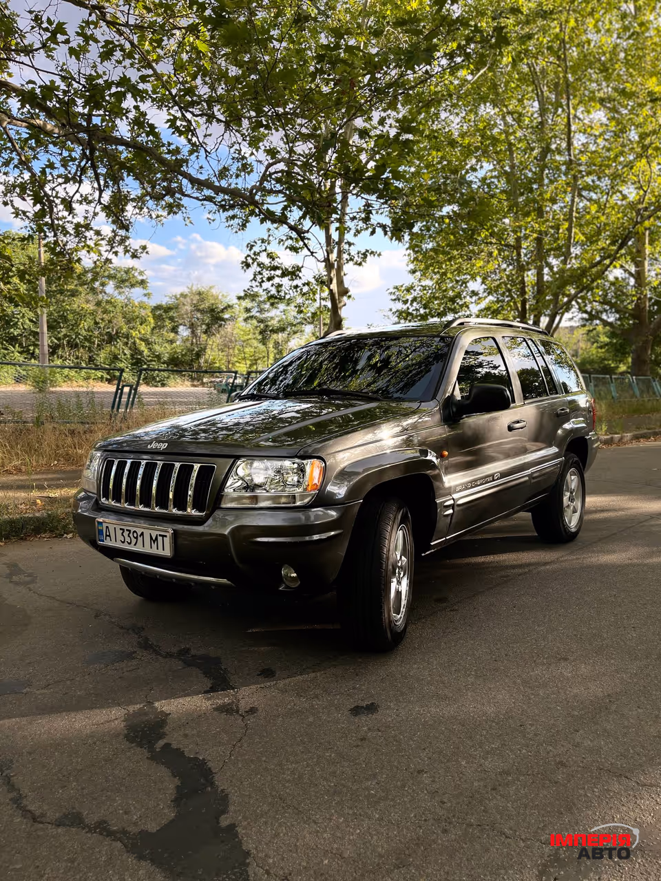 Jeep Grand Cherokee - фото 1