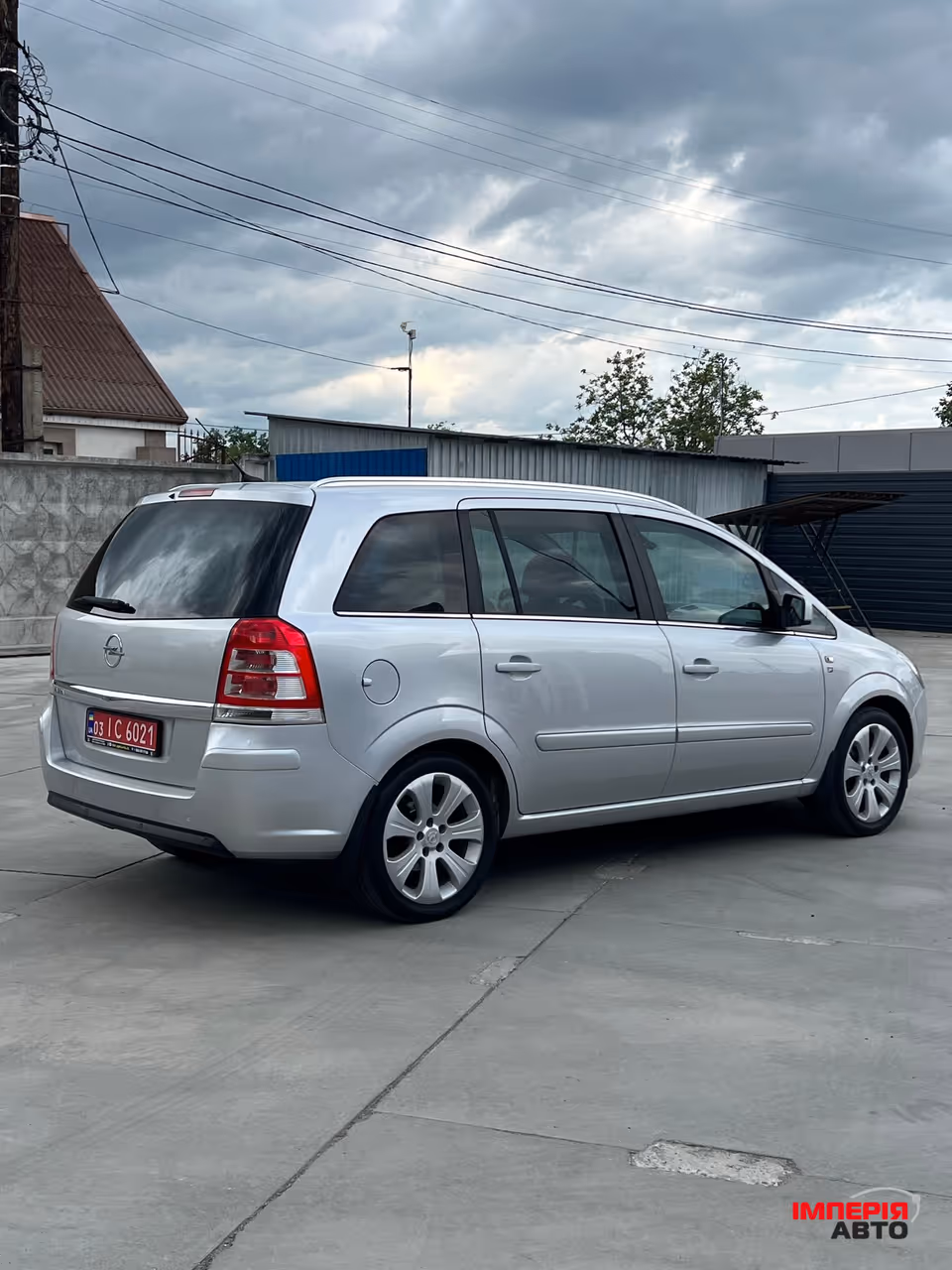 Opel Zafira - фото 18
