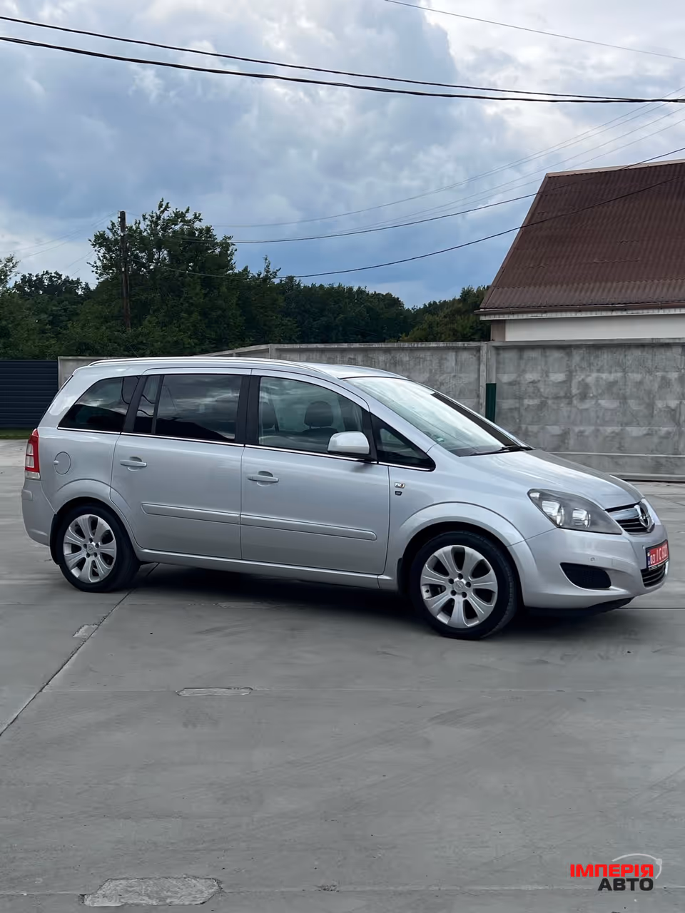 Opel Zafira - фото 20