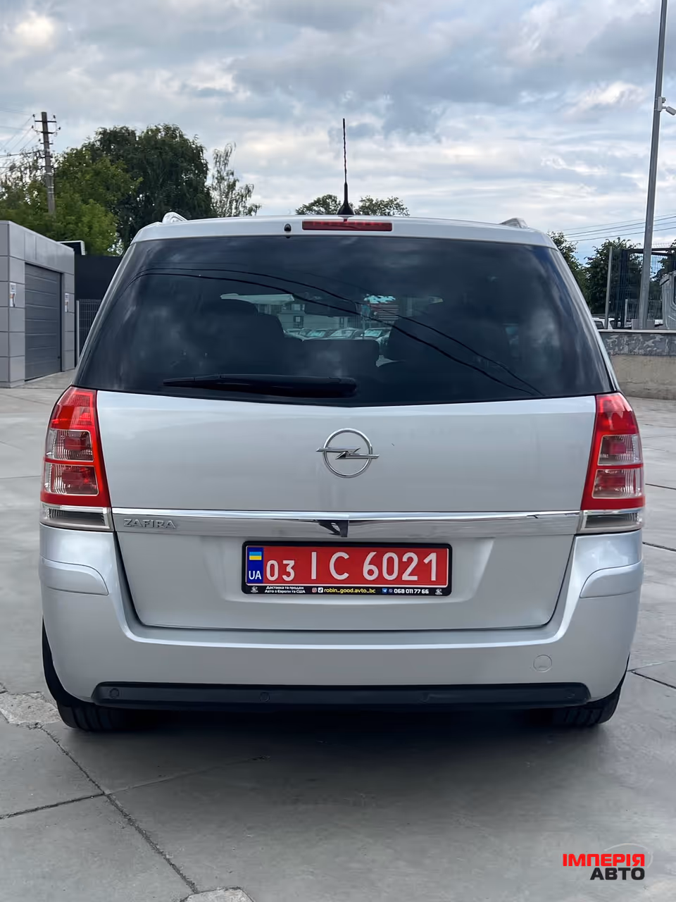 Opel Zafira - фото 15