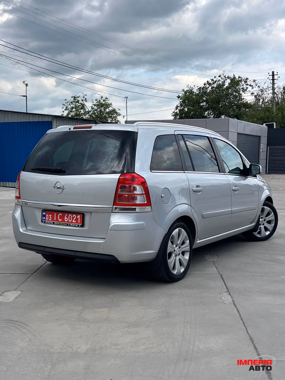 Opel Zafira - фото 4