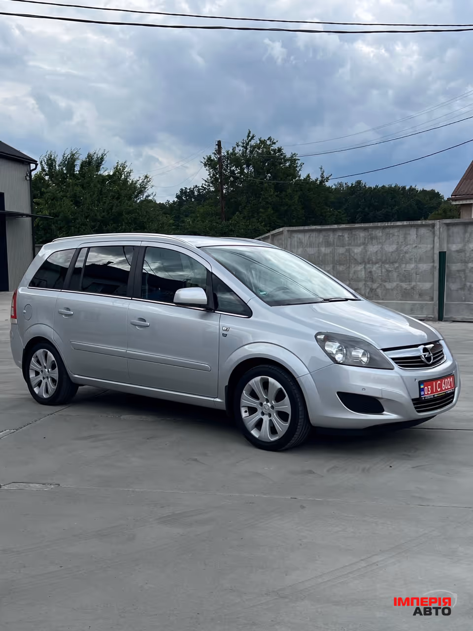 Opel Zafira - фото 25