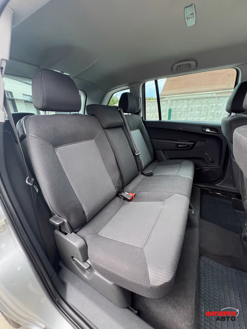 Opel Zafira - фото 30
