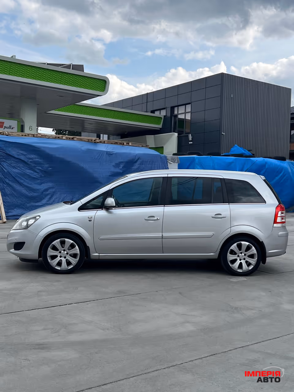 Opel Zafira - фото 8