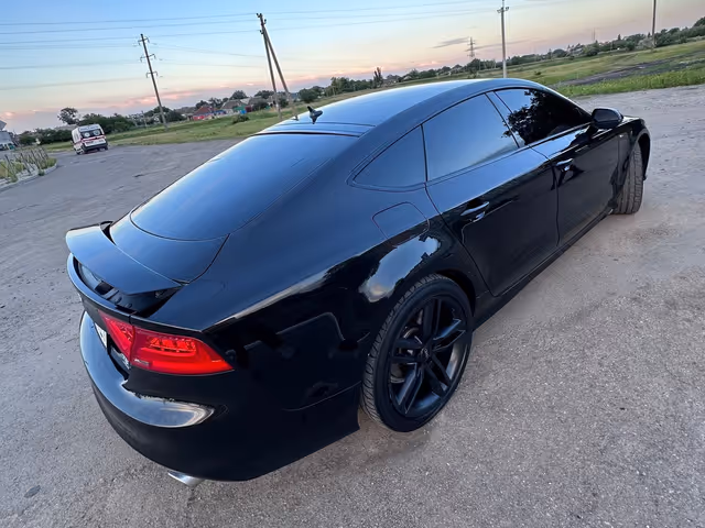 Audi A7 - фото 2