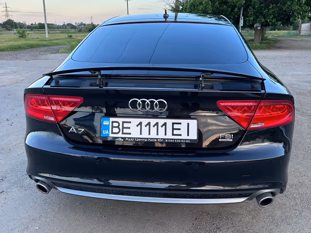 Audi A7 - фото 1