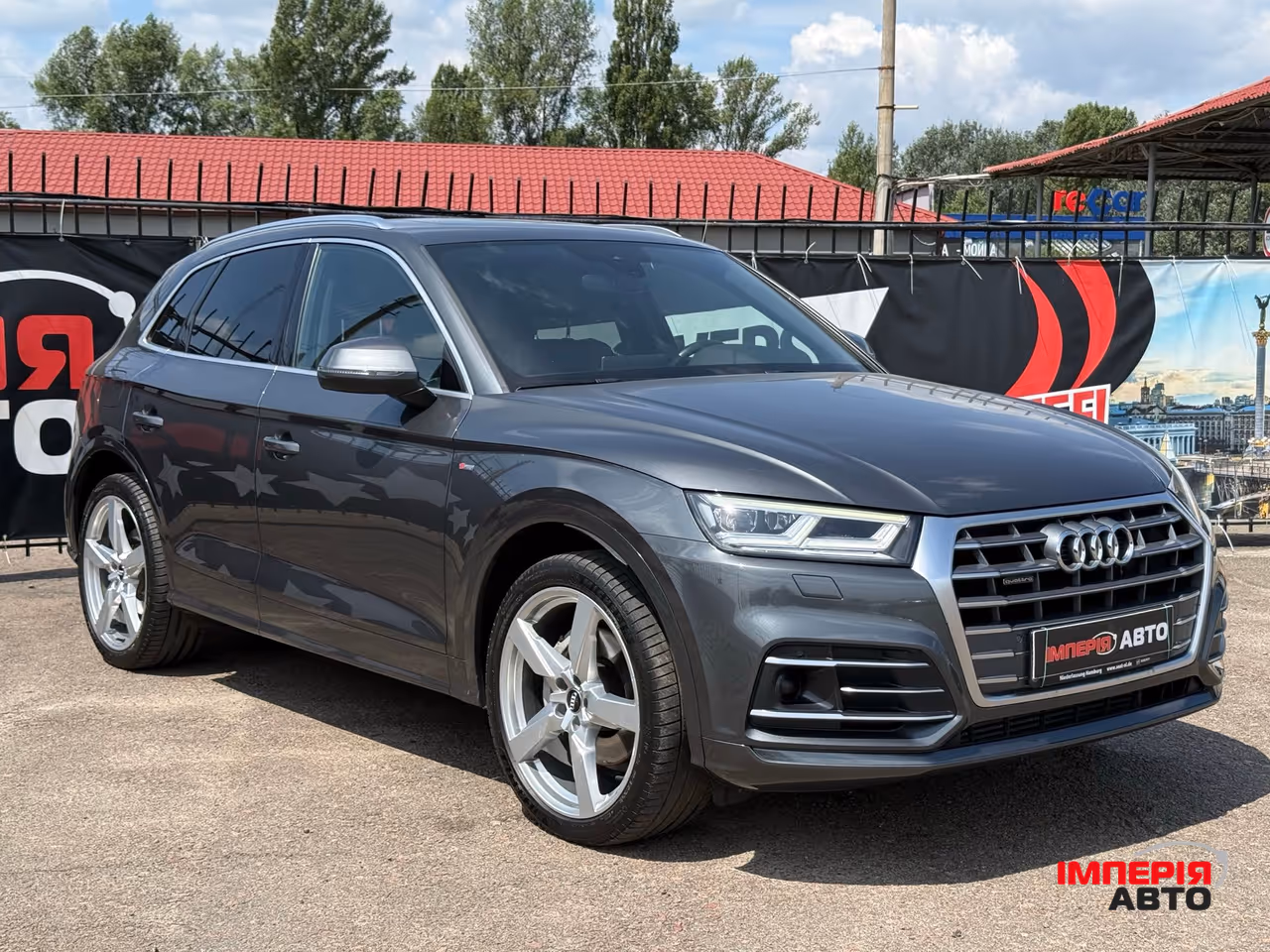 Audi Q5 - фото 3