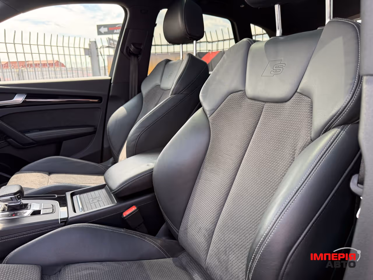 Audi Q5 - фото 12