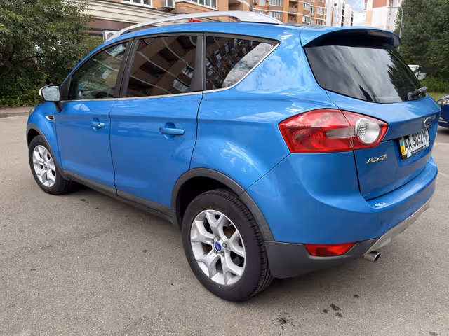 Ford Kuga - фото 5