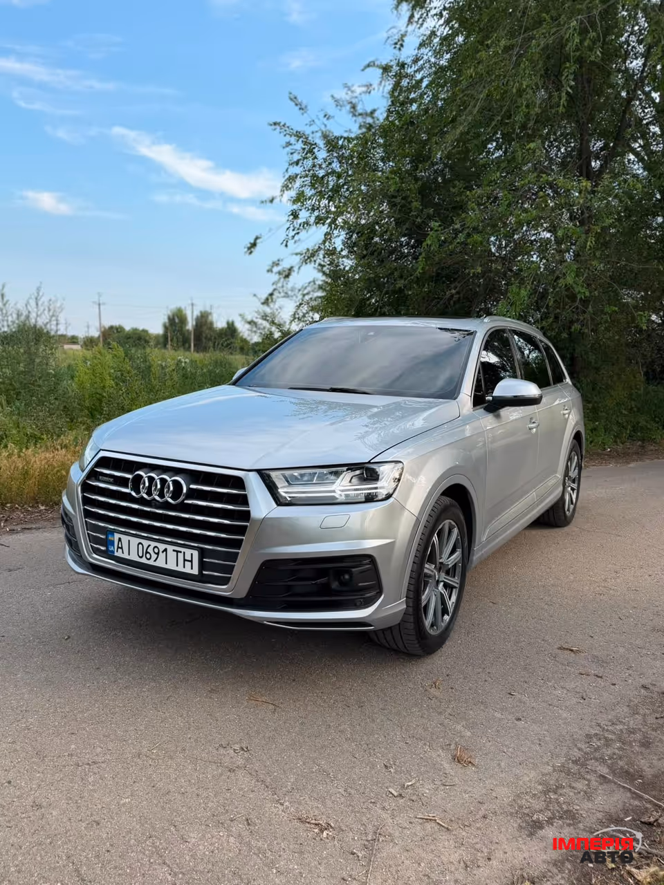Audi Q7 - фото 1