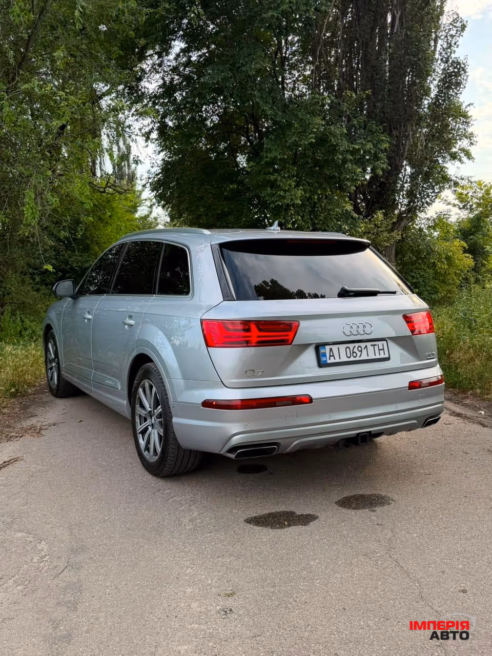 Audi Q7 - фото 7
