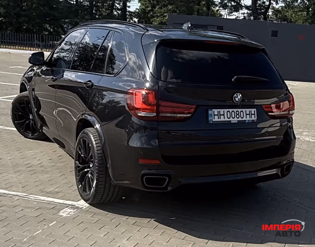 BMW X5 - фото 7