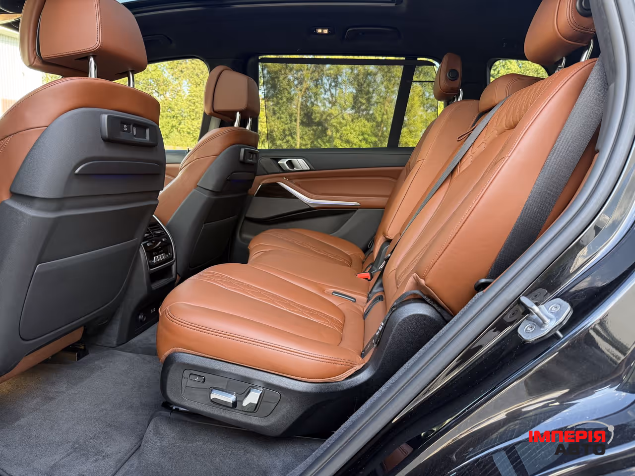 BMW X7 - фото 28