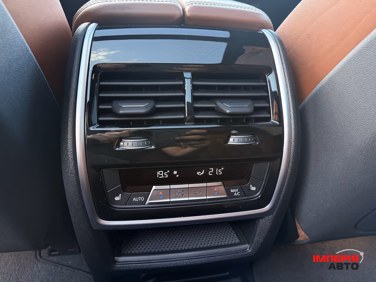 BMW X7 - фото 32