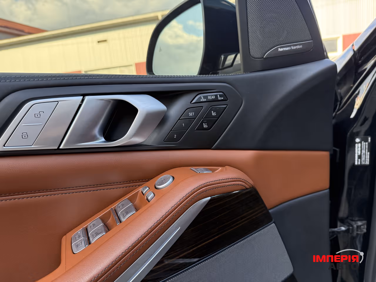 BMW X7 - фото 23