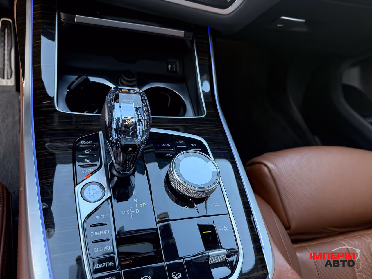 BMW X7 - фото 24
