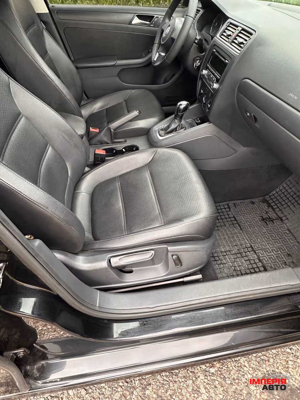 Volkswagen Jetta - фото 30