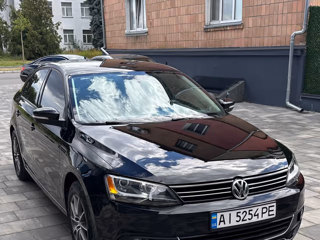 Volkswagen Jetta - фото 2