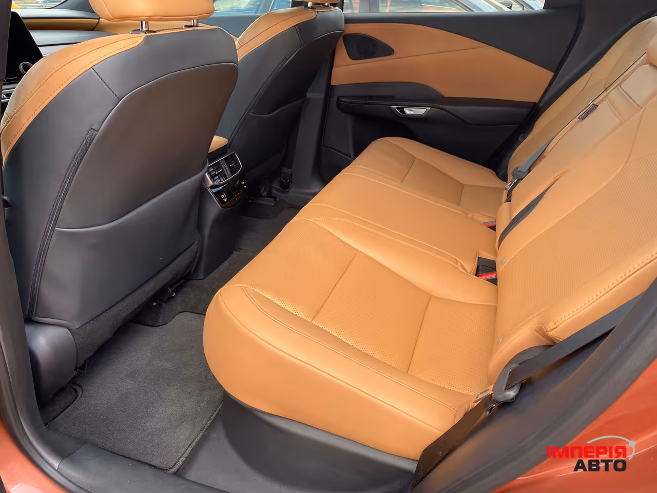 Lexus RX - фото 17