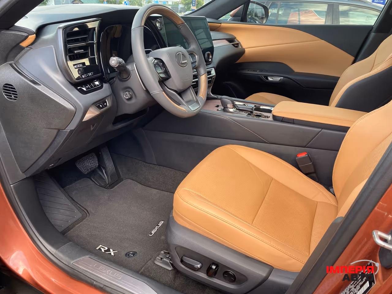Lexus RX - фото 11