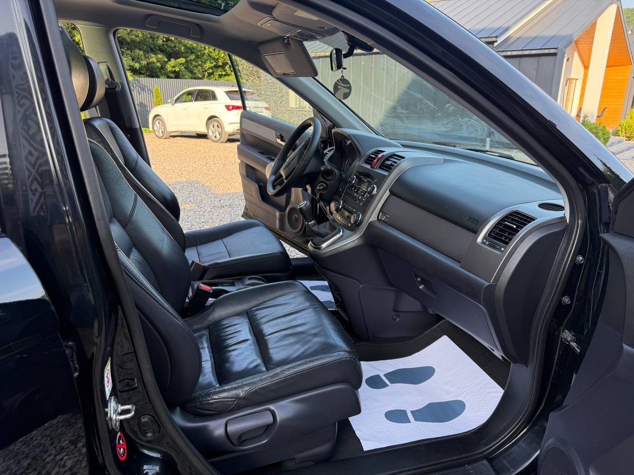 Honda CR-V - фото 12