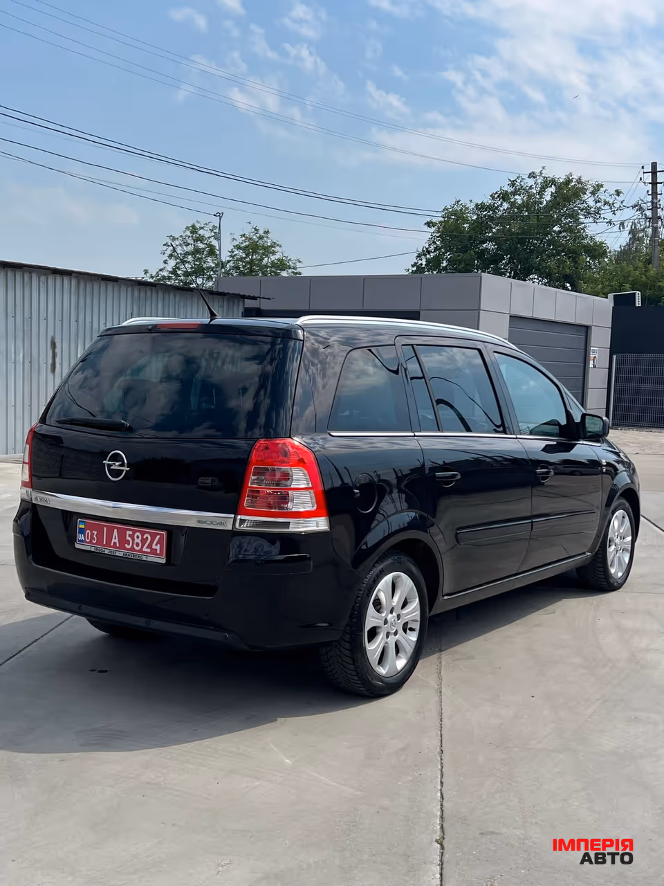 Opel Zafira - фото 16