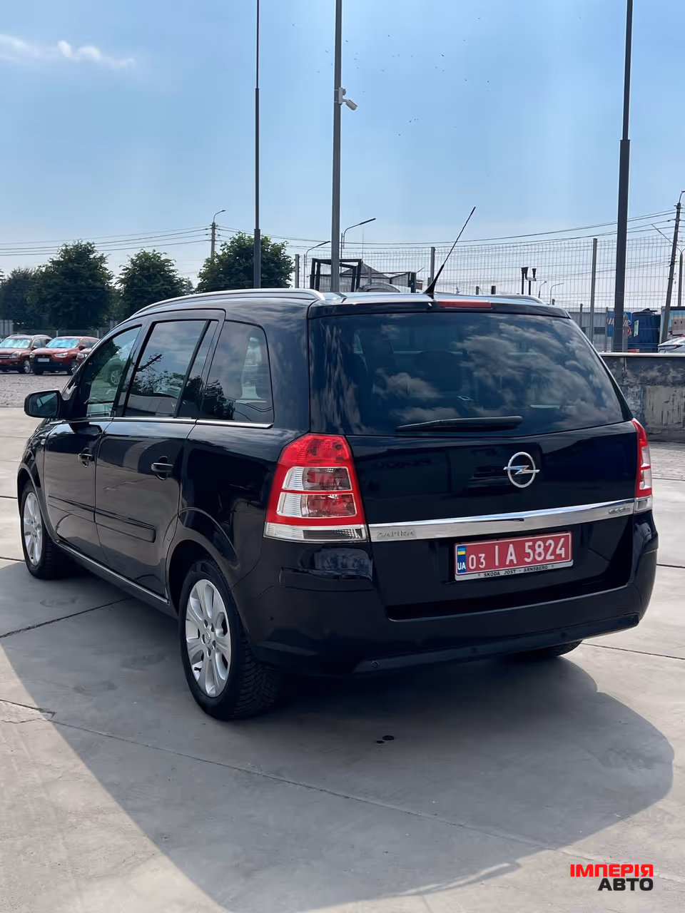 Opel Zafira - фото 19