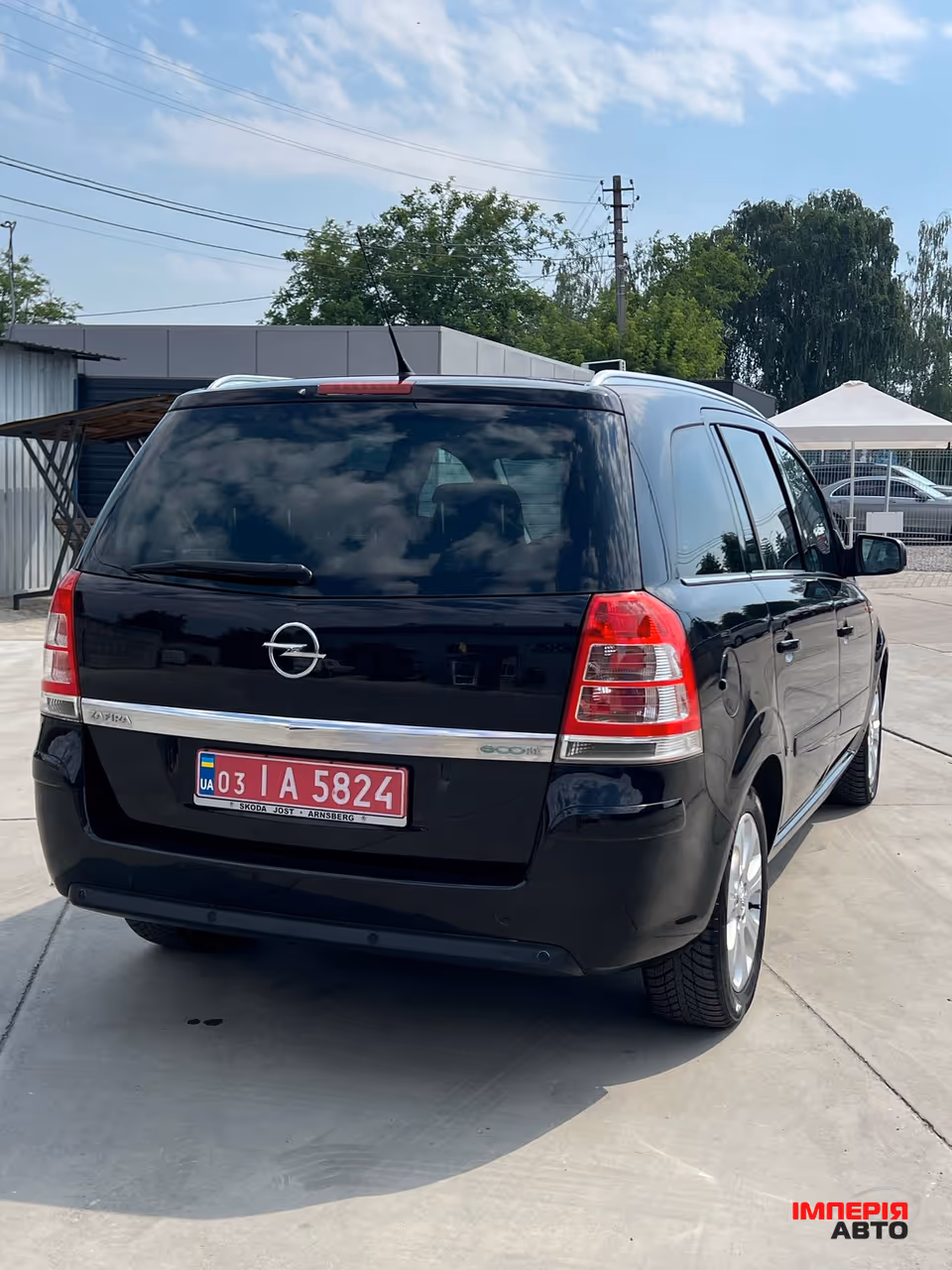Opel Zafira - фото 17