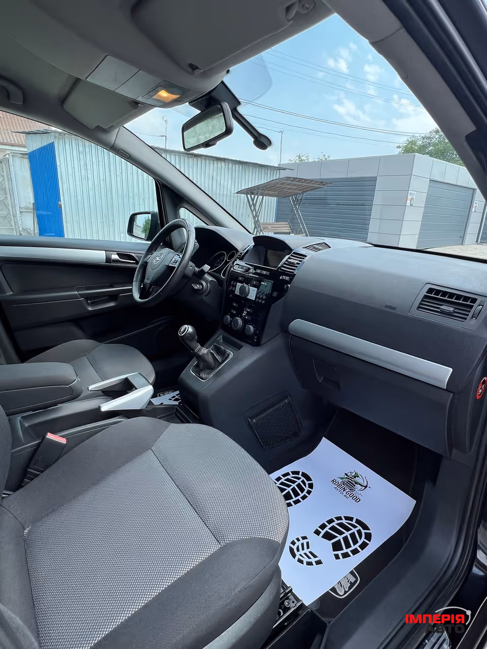 Opel Zafira - фото 28