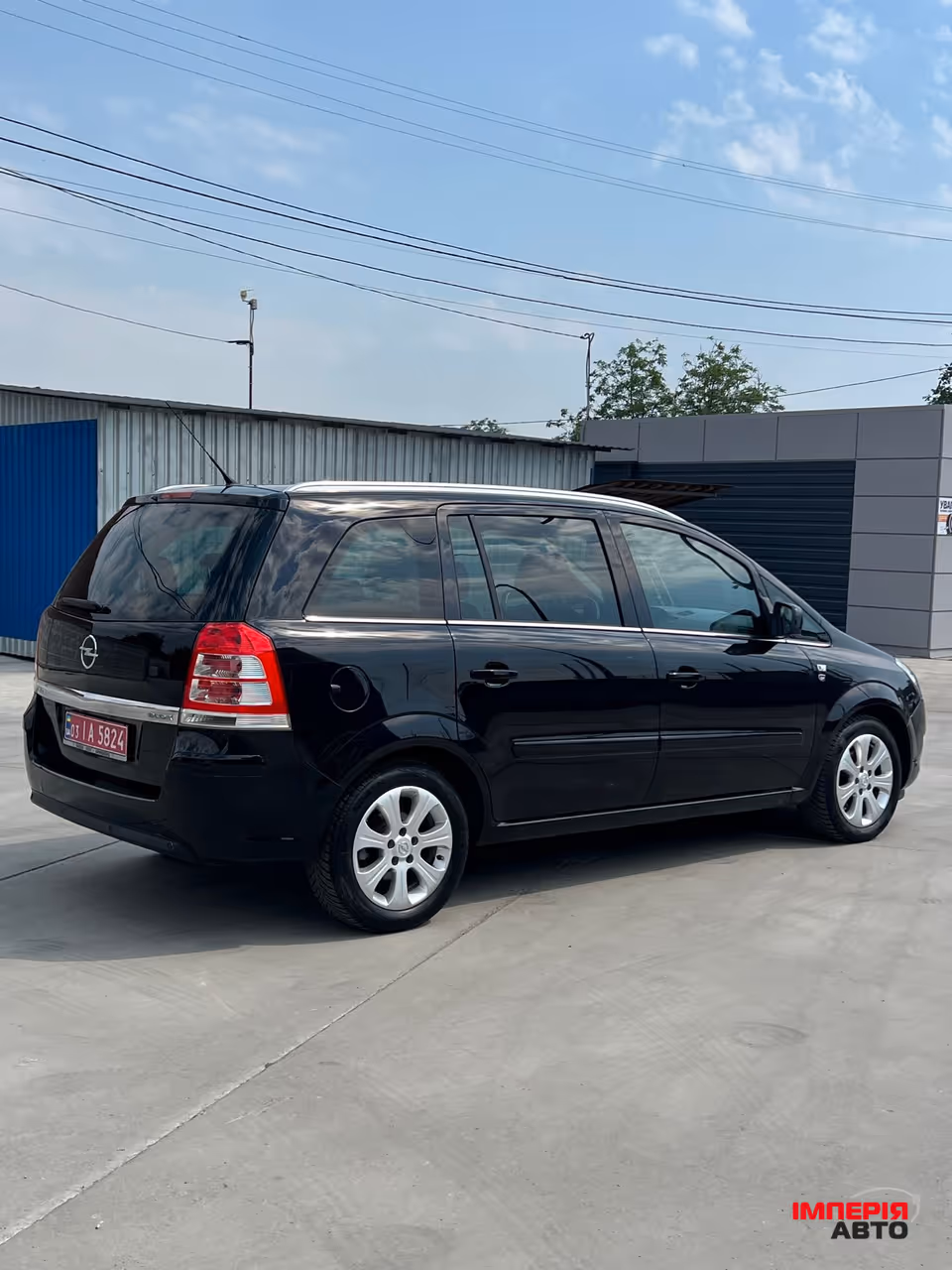 Opel Zafira - фото 15