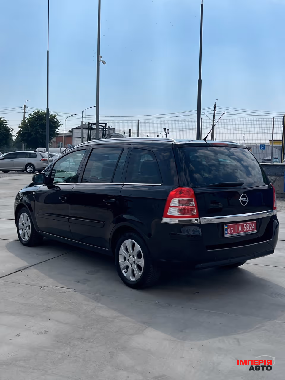 Opel Zafira - фото 20