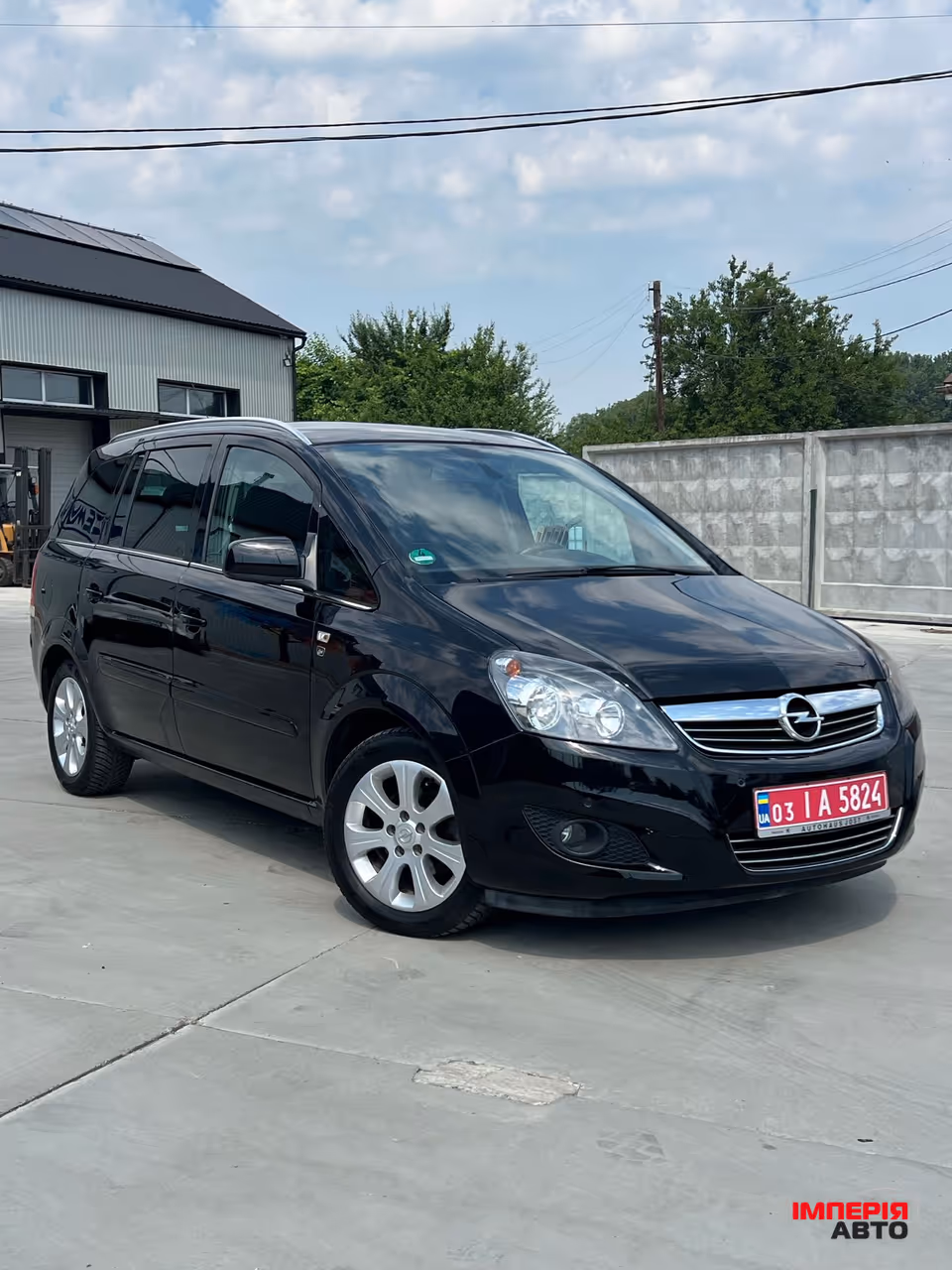 Opel Zafira - фото 2